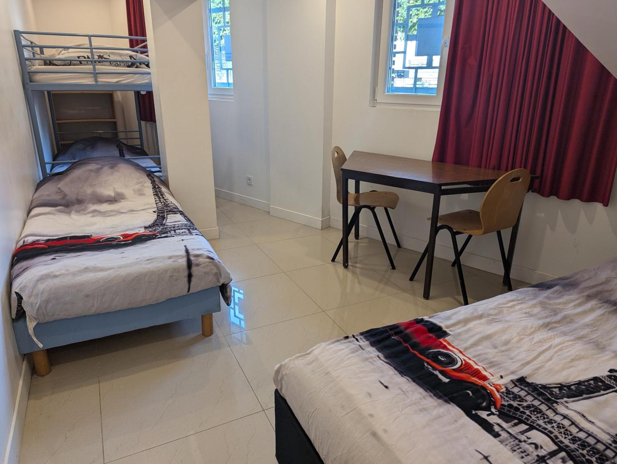 House 20 Min From Paris By Metro, Free Parking Apartment Creteil Bilik gambar
